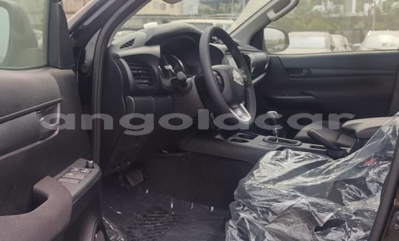 Comprar Usado Toyota Hilux Branco Carro em Luanda em Luanda Province Comprar Usado Toyota Hilux Branco Carro em Luanda em Luanda Province