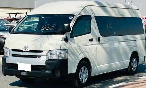 Comprar Usado Toyota Hiace Branco Carro em Luanda em Luanda Province Comprar Usado Toyota Hiace Branco Carro em Luanda em Luanda Province