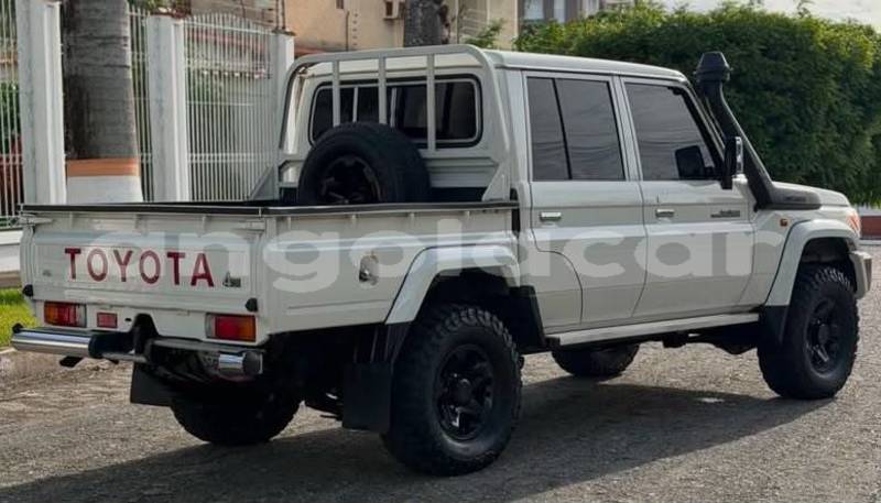 Big with watermark toyota land cruiser luanda province luanda 40007