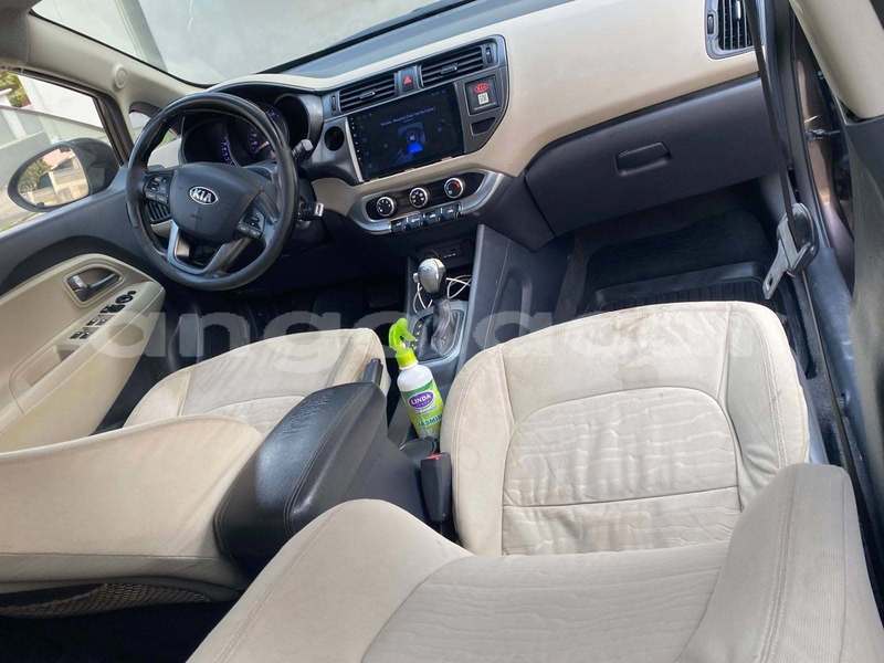 Big with watermark kia rio luanda province luanda 40018