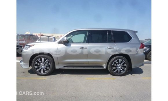 Comprar Importar Lexus LX Outro Carro em Import - Dubai em Bengo Province Comprar Importar Lexus LX Outro Carro em Import - Dubai em Bengo Province