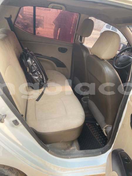 Big with watermark hyundai i10 bie camacupa 40022