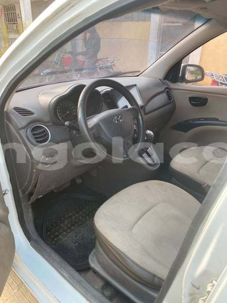 Big with watermark hyundai i10 bie camacupa 40022