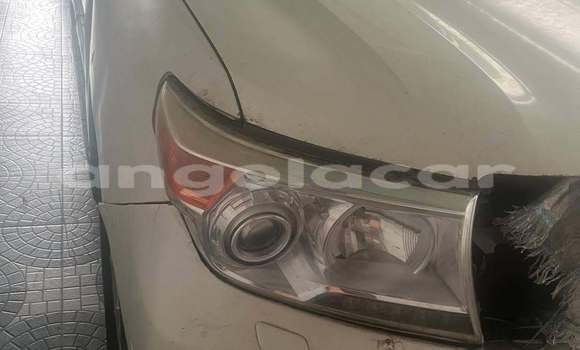 Comprar Usado Toyota Land Cruiser Branco Carro em Luanda em Luanda Province Comprar Usado Toyota Land Cruiser Branco Carro em Luanda em Luanda Province