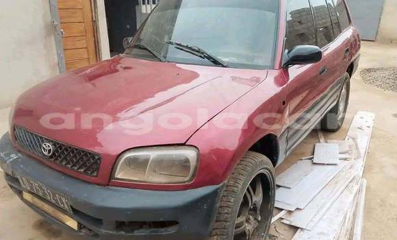 Comprar Usado Toyota RAV4 Vermelho Carro em Luanda em Luanda Province
