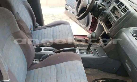 Comprar Usado Toyota RAV4 Vermelho Carro em Luanda em Luanda Province Comprar Usado Toyota RAV4 Vermelho Carro em Luanda em Luanda Province