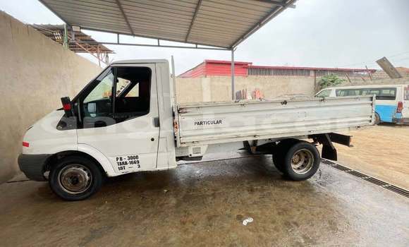 Comprar Usado Ford Explorer Sport Trac Branco Carro em Luanda em Luanda Province