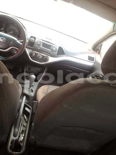 Big with watermark kia picanto luanda province luanda 40030