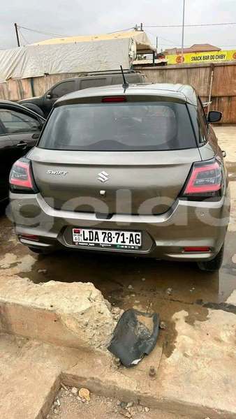 Big with watermark suzuki swift luanda province luanda 40033