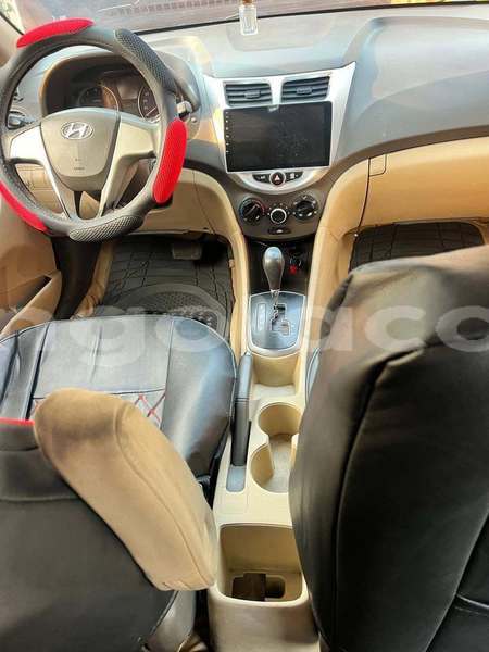 Big with watermark hyundai accent luanda province luanda 40036