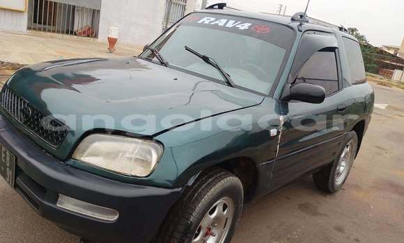 Comprar Usado Toyota RAV4 Azul Carro em Luanda em Luanda Province