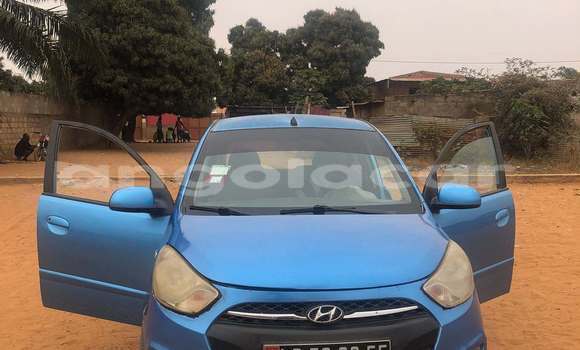 Comprar Usado Hyundai i10 Azul Carro em Luanda em Luanda Province Comprar Usado Hyundai i10 Azul Carro em Luanda em Luanda Province