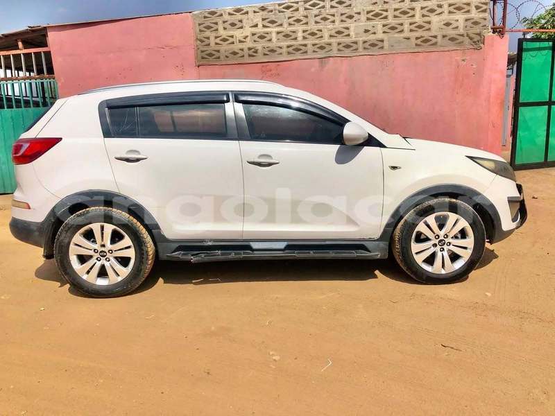 Big with watermark kia sportage luanda province luanda 40041
