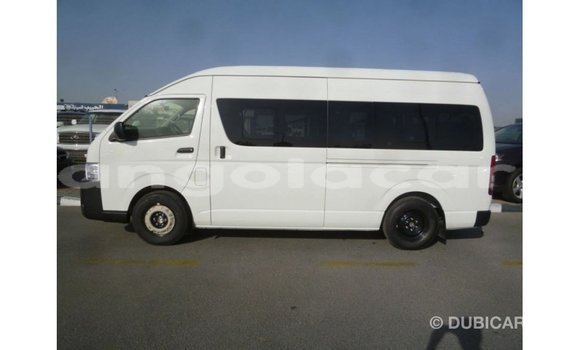 Comprar Importar Toyota Hiace Branco Carro em Import - Dubai em Bengo Province Comprar Importar Toyota Hiace Branco Carro em Import - Dubai em Bengo Province