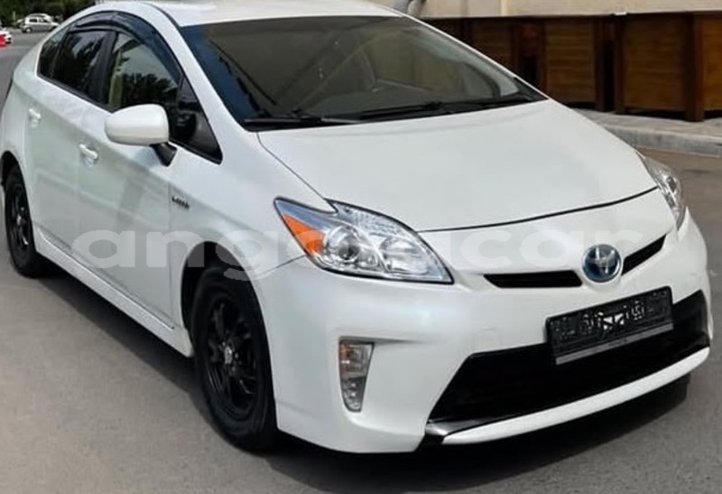 Big with watermark toyota prius luanda province luanda 40047