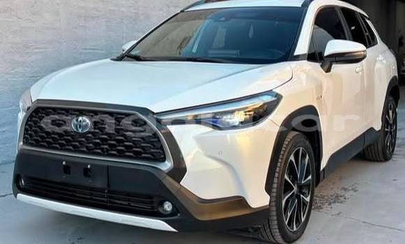 Comprar Usado Toyota Corolla Cross Branco Carro em Luanda em Luanda Province