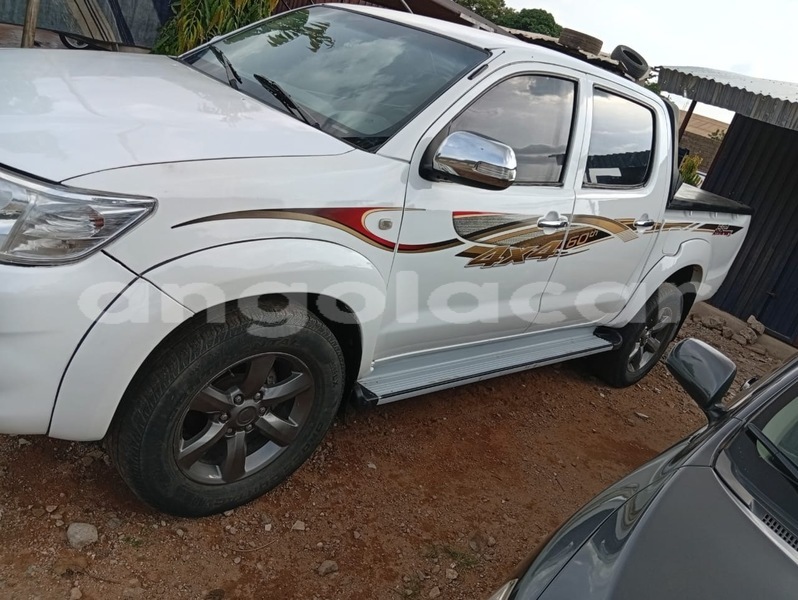 Big with watermark toyota hilux luanda province luanda 40053