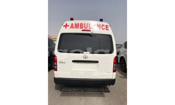 Acheter Import Voiture Toyota Hiace Blanc à Import - Dubai, Province de Bengo Acheter Import Voiture Toyota Hiace Blanc à Import - Dubai, Province de Bengo