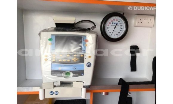 Acheter Import Voiture Toyota Hiace Blanc à Import - Dubai, Province de Bengo Acheter Import Voiture Toyota Hiace Blanc à Import - Dubai, Province de Bengo