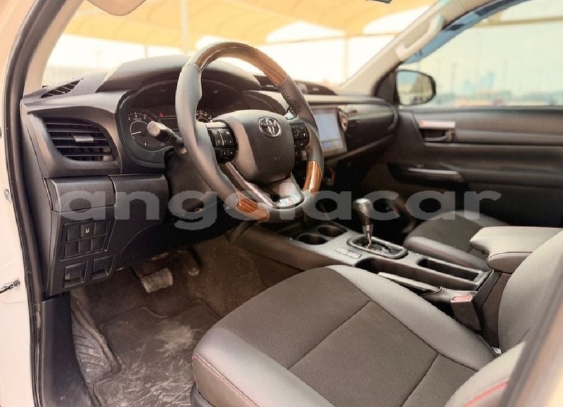 Big with watermark toyota hilux luanda province luanda 40093