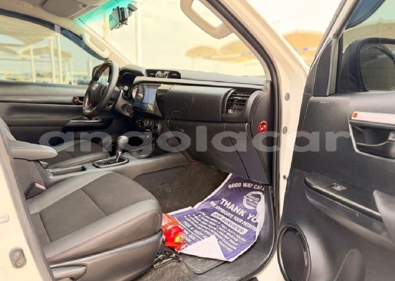 Big with watermark toyota hilux luanda province luanda 40093