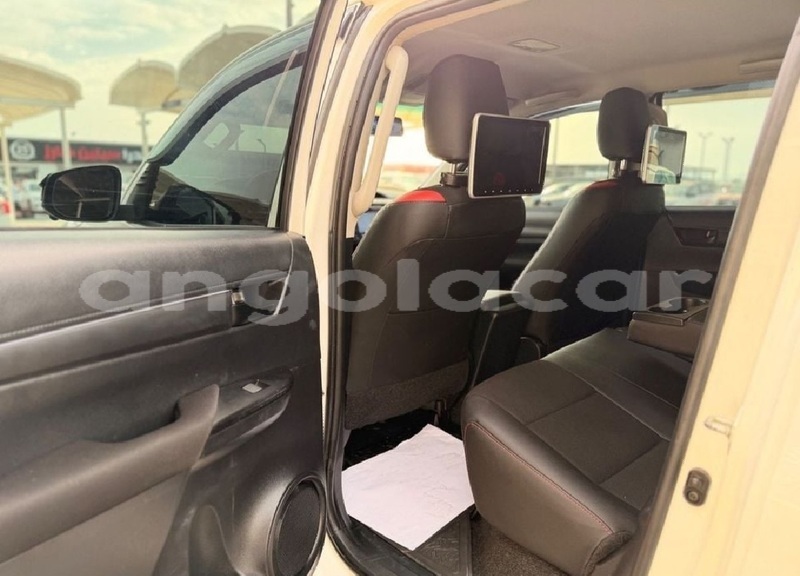 Big with watermark toyota hilux luanda province luanda 40093