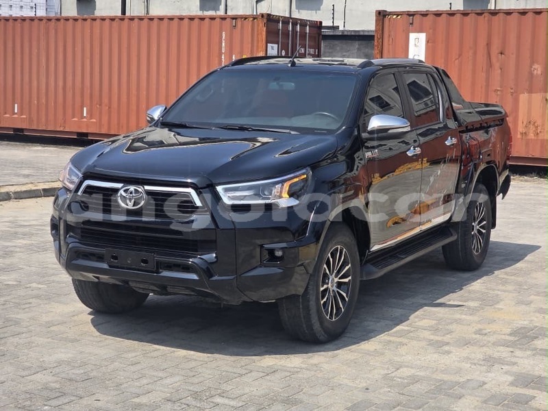 Big with watermark toyota hilux luanda province luanda 40098