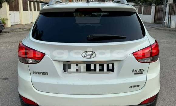 Comprar Usado Hyundai ix35 Branco Carro em Luanda em Luanda Province Comprar Usado Hyundai ix35 Branco Carro em Luanda em Luanda Province