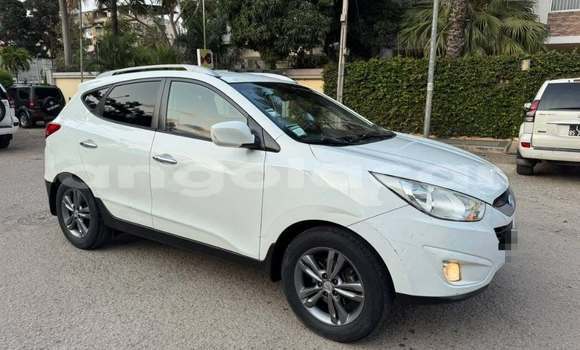 Comprar Usado Hyundai ix35 Branco Carro em Luanda em Luanda Province Comprar Usado Hyundai ix35 Branco Carro em Luanda em Luanda Province