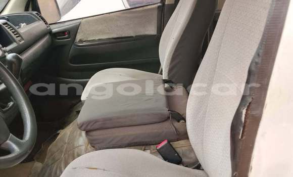 Comprar Usado Toyota Hiace Branco Carro em Luanda em Luanda Province Comprar Usado Toyota Hiace Branco Carro em Luanda em Luanda Province