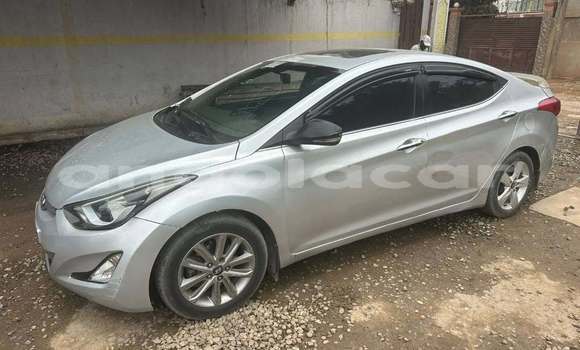 Comprar Usado Hyundai Elantra Outro Carro em Luanda em Luanda Province Comprar Usado Hyundai Elantra Outro Carro em Luanda em Luanda Province