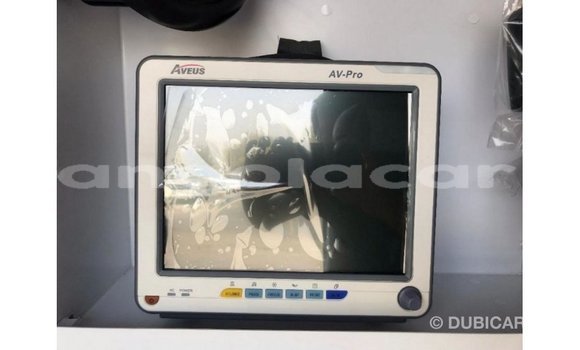 Comprar Importar Toyota Hiace Branco Carro em Import - Dubai em Bengo Province Comprar Importar Toyota Hiace Branco Carro em Import - Dubai em Bengo Province