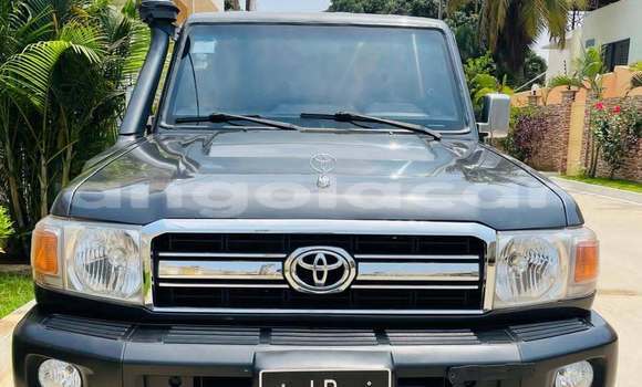 Comprar Usado Toyota Land Cruiser Prado Preto Carro em Luanda em Luanda Province