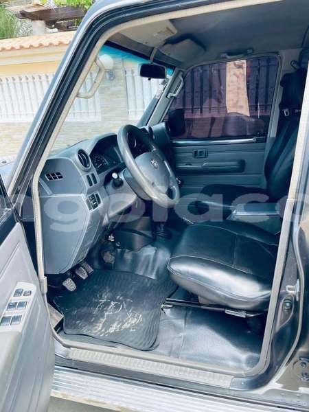 Big with watermark toyota land cruiser prado luanda province luanda 40111