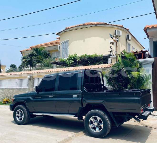 Big with watermark toyota land cruiser prado luanda province luanda 40111