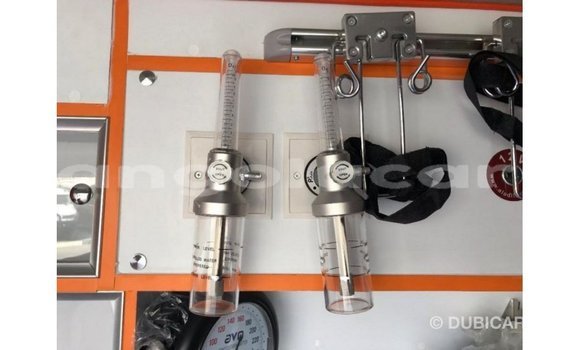 Comprar Importar Toyota Hiace Branco Carro em Import - Dubai em Bengo Province Comprar Importar Toyota Hiace Branco Carro em Import - Dubai em Bengo Province