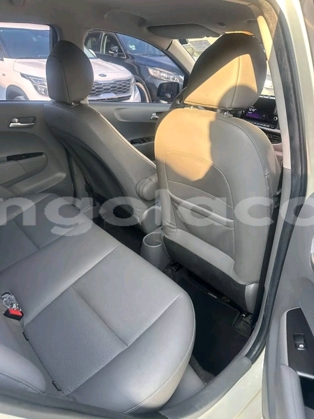 Big with watermark kia morning luanda province luanda 40119