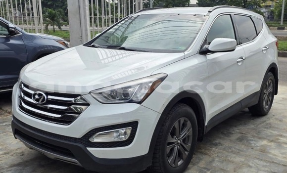 Comprar Usado Hyundai Santa Fe Branco Carro em Luanda em Luanda Province