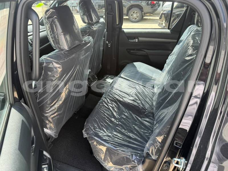 Big with watermark toyota hilux luanda province luanda 40132