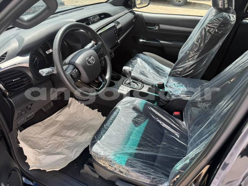 Big with watermark toyota hilux luanda province luanda 40132