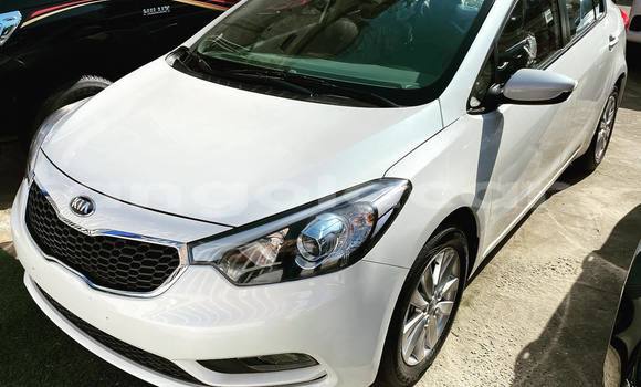 Comprar Usado Kia Cerato Branco Carro em Luanda em Luanda Province Comprar Usado Kia Cerato Branco Carro em Luanda em Luanda Province