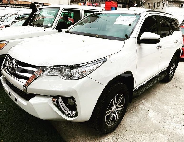 Big with watermark toyota fortuner luanda province luanda 40142