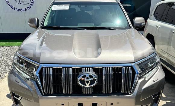 Comprar Usado Toyota Prado Outro Carro em Luanda em Luanda Province