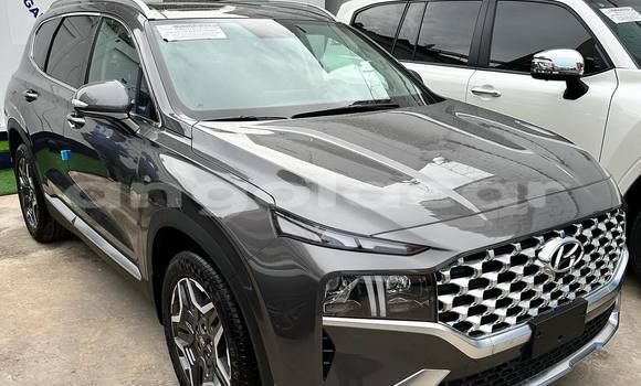 Buy Used Hyundai Santa Fe Silver Car in Luanda in Luanda Province Buy Used Hyundai Santa Fe Silver Car in Luanda in Luanda Province