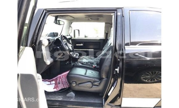 Comprar Importar Toyota FJ Cruiser Preto Carro em Import - Dubai em Bengo Province Comprar Importar Toyota FJ Cruiser Preto Carro em Import - Dubai em Bengo Province