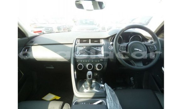 Acheter Import Voiture Jaguar E-Pace Blanc à Import - Dubai, Province de Bengo Acheter Import Voiture Jaguar E-Pace Blanc à Import - Dubai, Province de Bengo