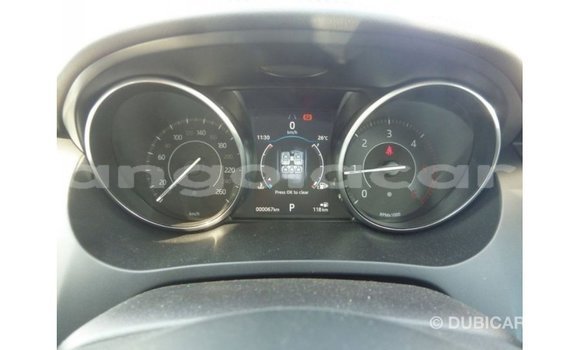 Acheter Import Voiture Jaguar E-Pace Blanc à Import - Dubai, Province de Bengo Acheter Import Voiture Jaguar E-Pace Blanc à Import - Dubai, Province de Bengo