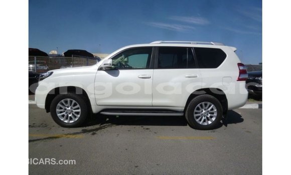 Comprar Importar Toyota Prado Branco Carro em Import - Dubai em Bengo Province Comprar Importar Toyota Prado Branco Carro em Import - Dubai em Bengo Province