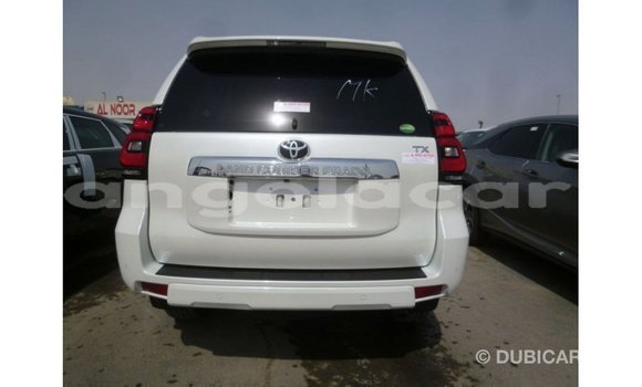 Acheter Import Voiture Toyota Prado Blanc à Import - Dubai, Province de Bengo Acheter Import Voiture Toyota Prado Blanc à Import - Dubai, Province de Bengo