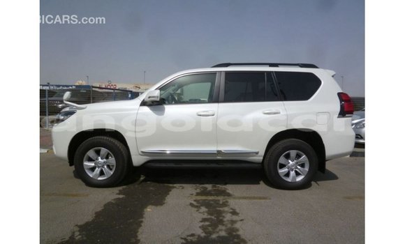 Acheter Import Voiture Toyota Prado Blanc à Import - Dubai, Province de Bengo Acheter Import Voiture Toyota Prado Blanc à Import - Dubai, Province de Bengo